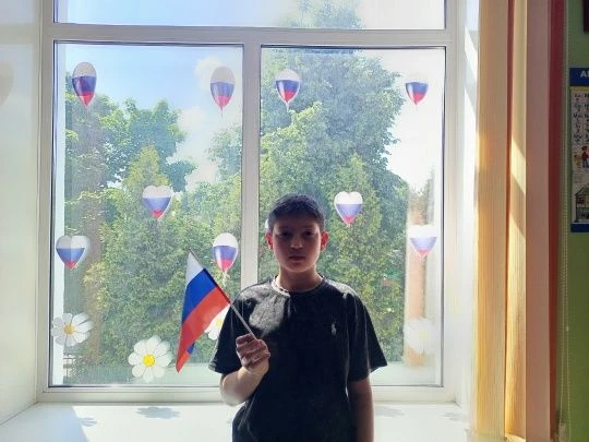 Кадеты 3 взвода Нестеров Тимофей и Амелькин Никита участвуют в Всероссийской акции "Окна России".
Ре