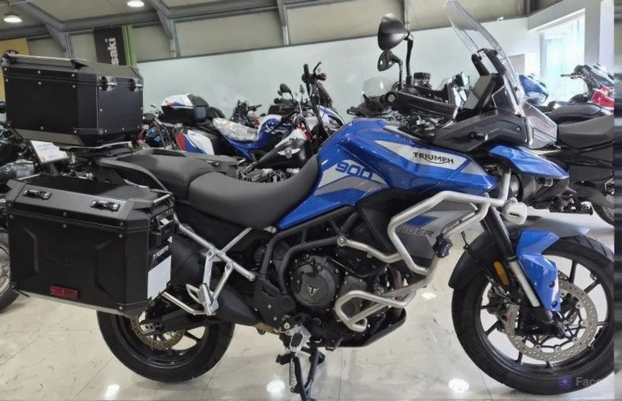 Triumph Tiger 900 GT Pro, производство 2023 г из Кореи, объем 900 куб, мощность 94 л.с, пробег 9700 