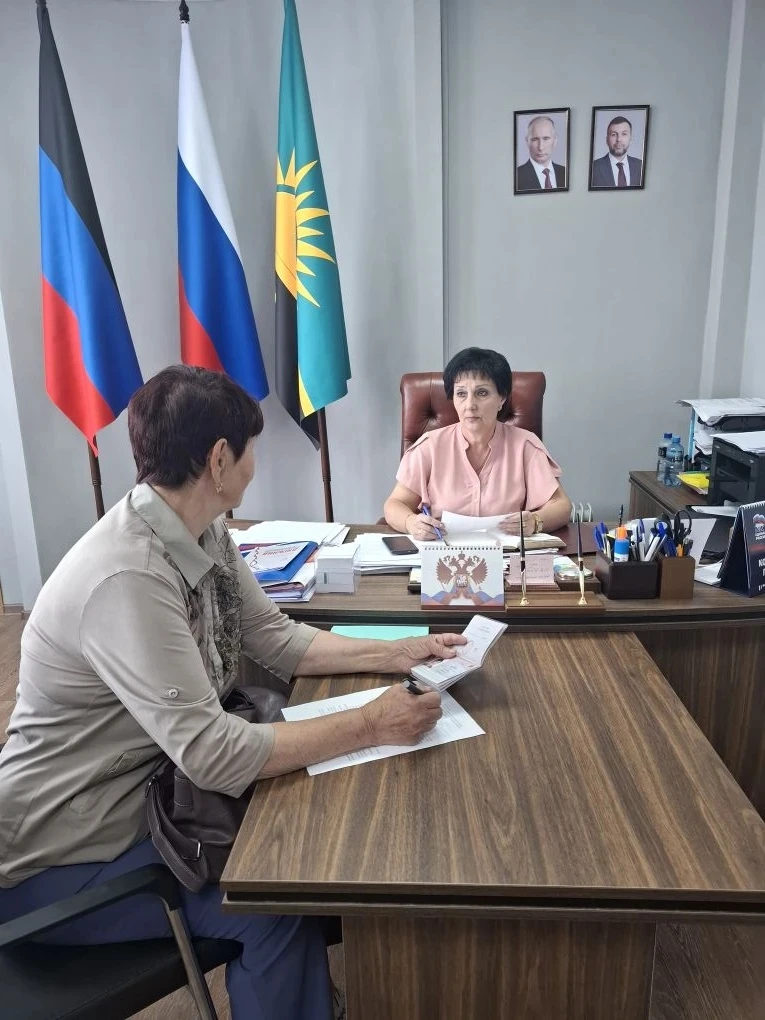 Провела личный прием граждан в Администрации городского округа Макеевки.

Ко мне обратилась жительни