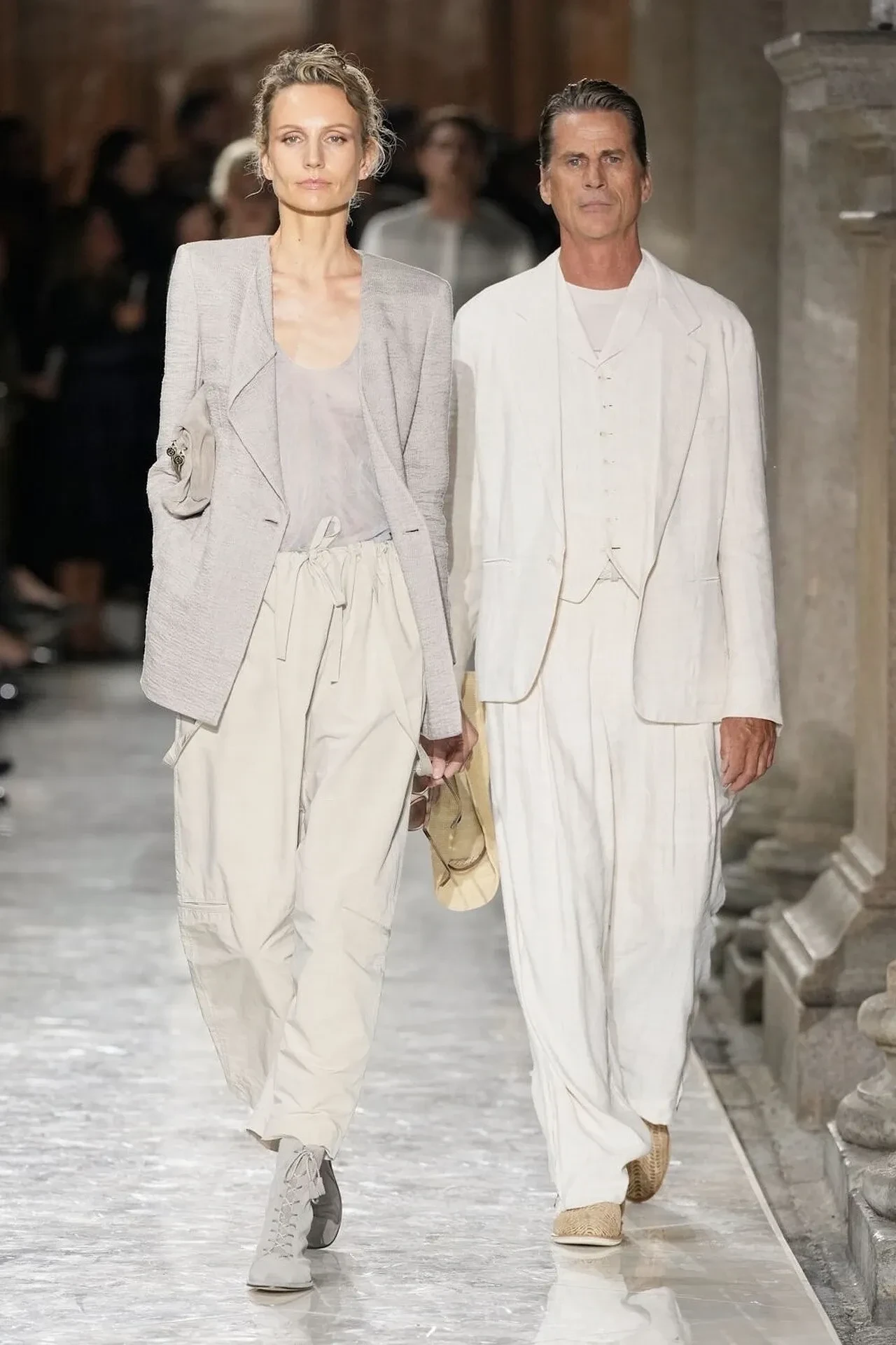 Вне времени: коллекция Giorgio Armani весна-лето 2026  

Это была последняя коллекция Джорджо Армани