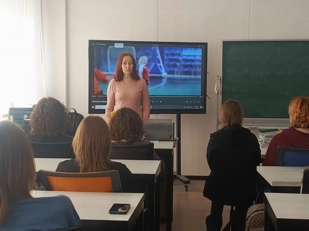 В Калужском колледже сервиса и дизайна состоялась встреча студентов первого и второго курсов с медиц