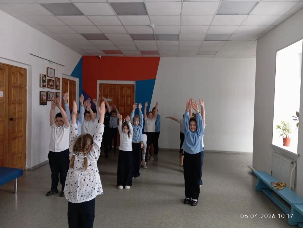 День здоровья: заряд бодрости с утра!
Сегодня в нашей школе прошёл День здоровья, и начался он с нас
