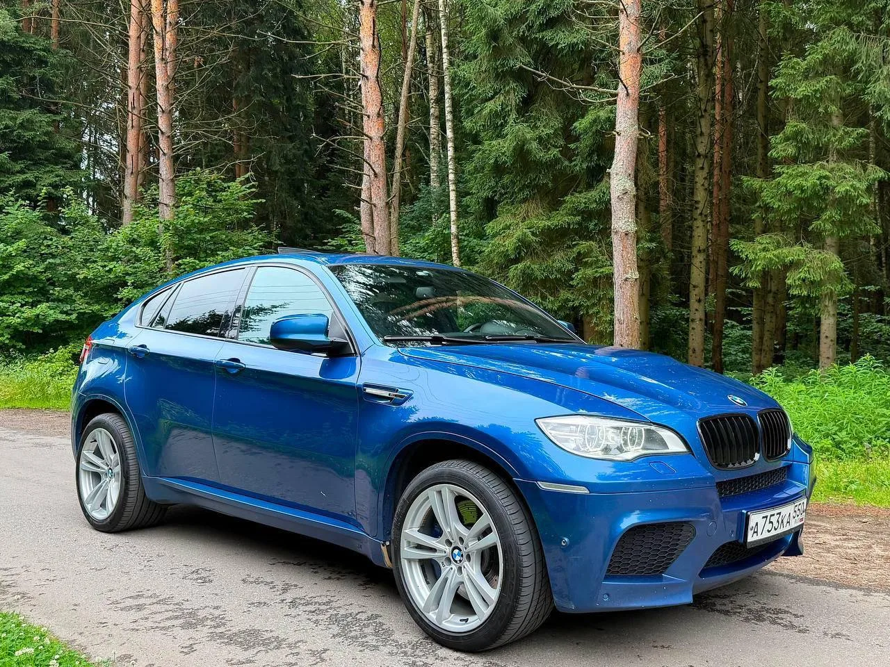 BMW X6 M
4.4 (555л.с) АКПП 4WD 2013 год

Пробег: 190 500 км, по факту 1 собственник
Цвет: синий, род