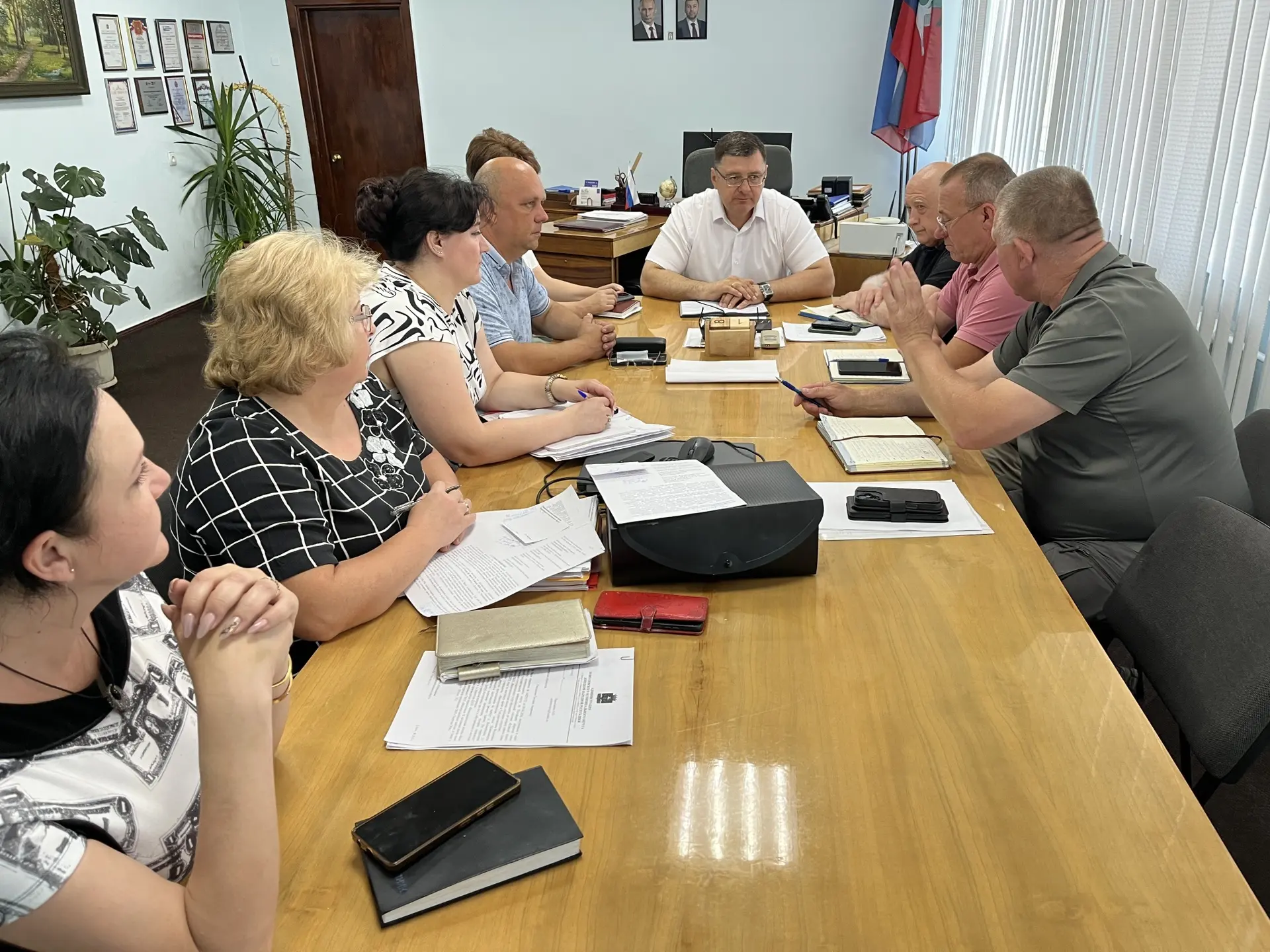 Сегодня, 23 июня 2026 года, Глава Новоазовского муниципального округа Василий Овчаров провел операти