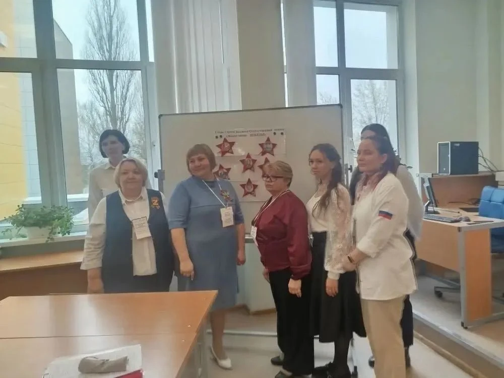 С огромным удовольствием и гордостью хотим поделиться замечательной новостью. Наш учитель Звягинцева