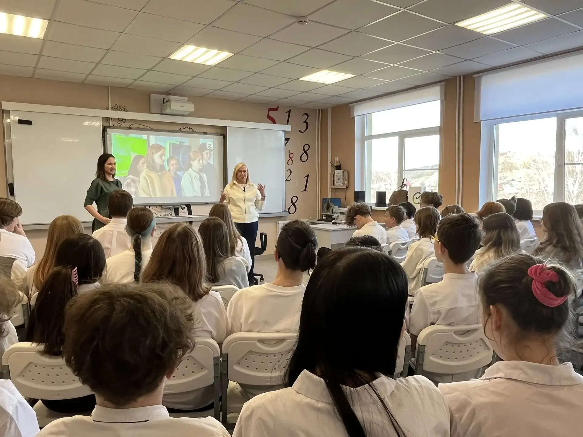 🌟 "Диалоги на равных": встреча с региональным директором Сбербанка! 🌟

Сегодня, 16 апреля 2026 год