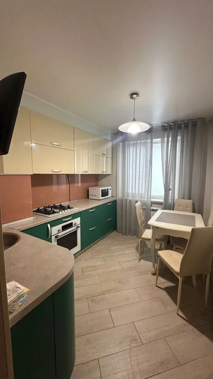 ПРОДАЕТСЯ 🔥
2х комнатная  квартира 
г.Мариуполь, б.Шевченко (Центральный район)

🔻Площадь 63,7 кв.