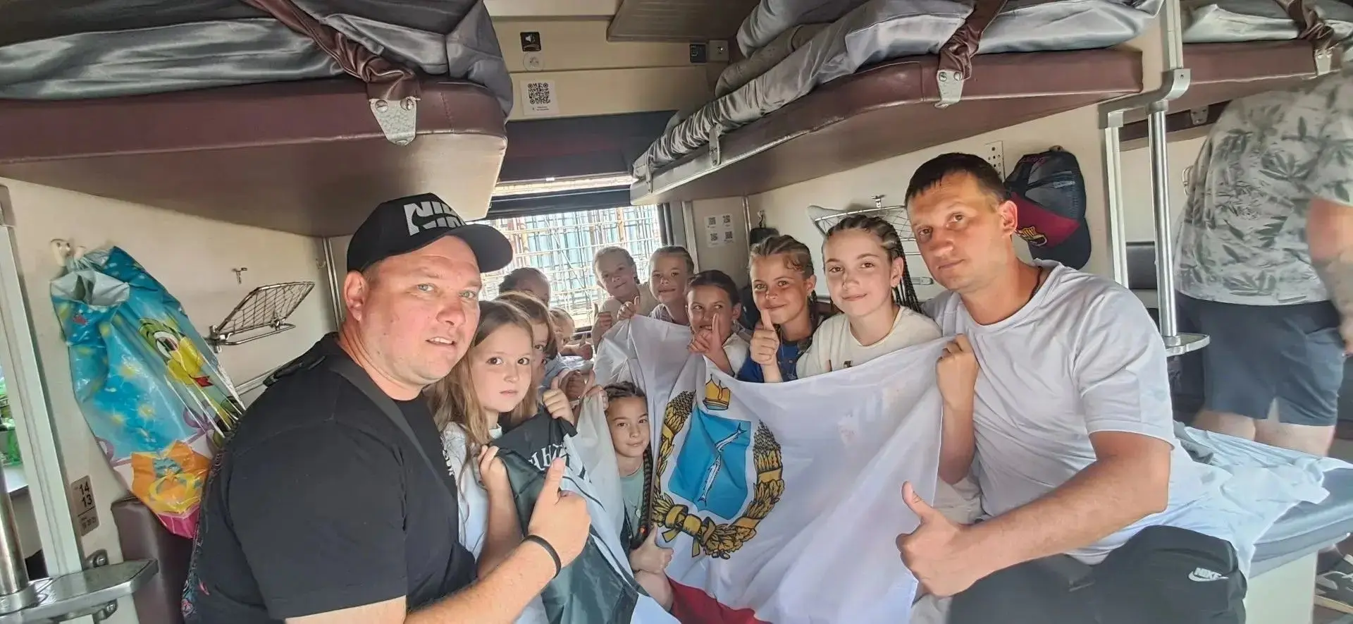 ⚽️Команда девушек "Девяточка" из Энгельсского района, победитель регионального этапа соревнований юн