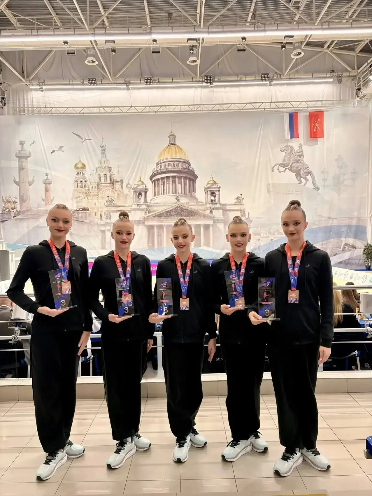 ✨А вот и наши девочки на пьедестале Спартакиады учащихся🏆

13 июня «Сборная команда Красноярского к