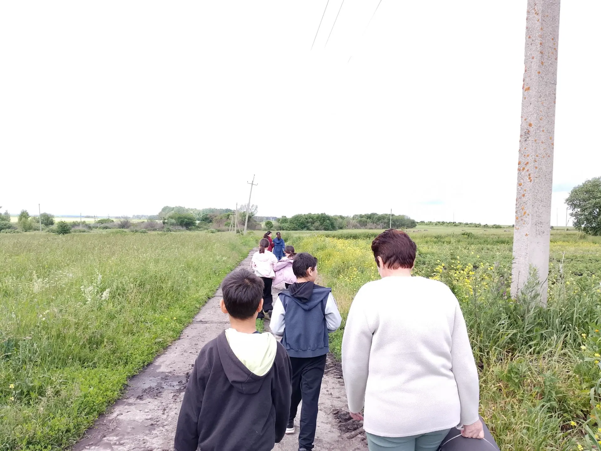 🌿 Поход «К земле родной с любовью» в лагере «Бригантина» 🌿

В летнем пришкольном лагере «Бригантин