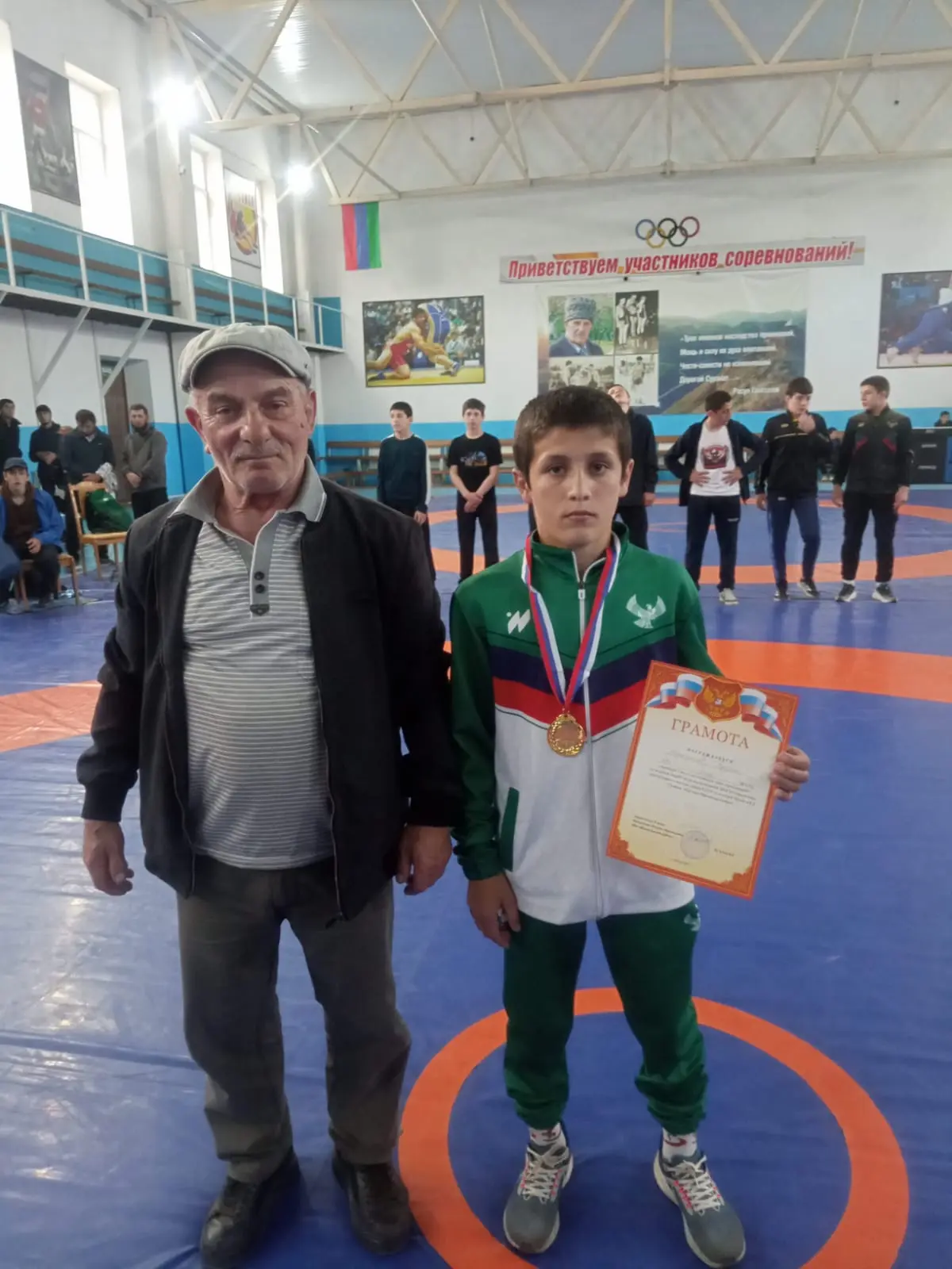 Ибрагимов Гаджи,ученик 8 класса Хотодинской СОШ стал победителем зонального этапа по вольной борьбе.