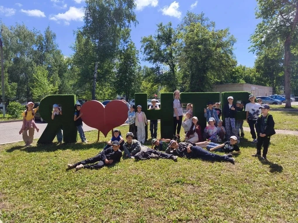 5 нче июнь "Каенкай" мәктәп яны лагере балалары өчен вакыйгаларга бик бай иде. Бер отряд балалары НТ