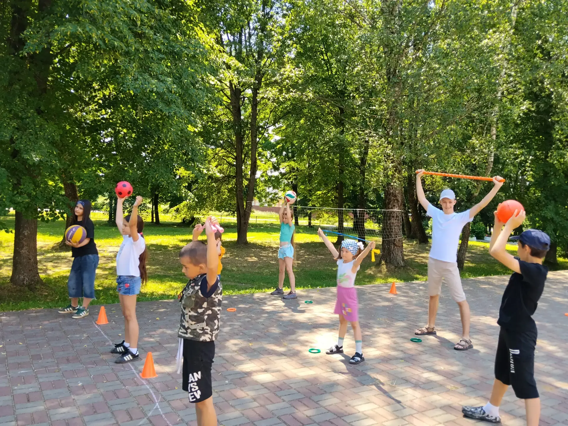 12 июня, в честь государственного праздника, Дня России, в "Стрельнинском СДК" п. Газопровод состоял
