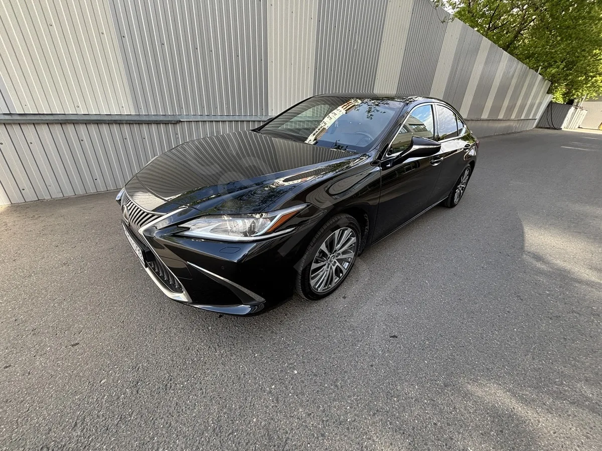 🍭 Леденец дня

Lexus ES 250 2.5 AT (200 л.с.)

Комфортный бизнес-седан с понятной историей эксплуат