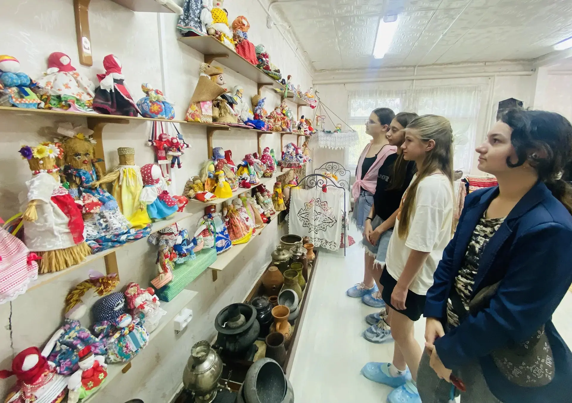 👦👧👦Сегодня ребята пришкольного лагеря «Улыбка»совершили поездку в наш городской историко-краеведч