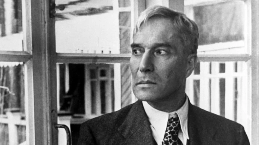 Наше окружение

"Все люди, посланные нам - это наше отражение. И посланы они для того, чтобы мы, смо