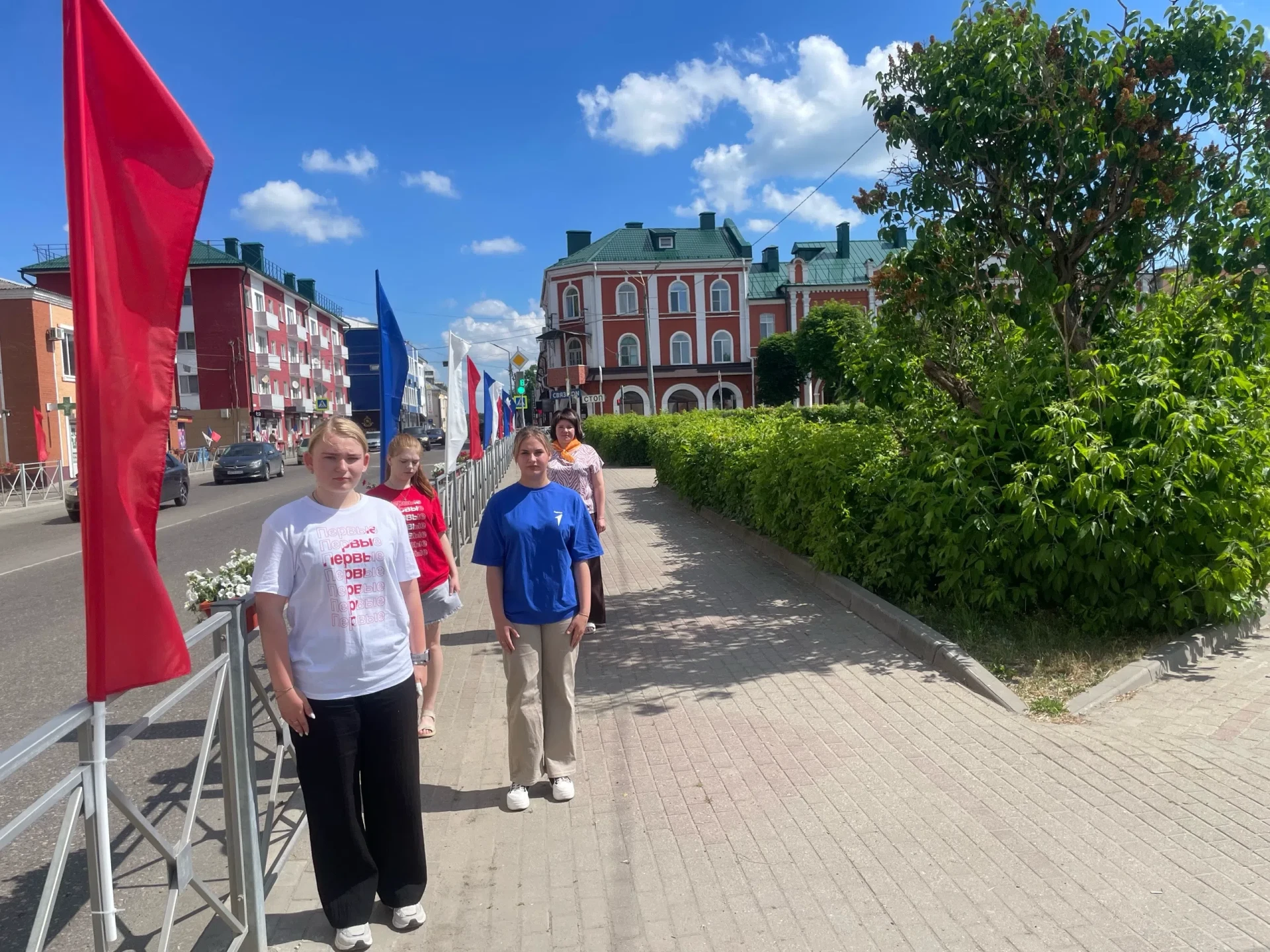 🇷🇺Акция «Российский триколор»

✅В преддверии Дня России, который отмечается 12 июня, в нашем техни