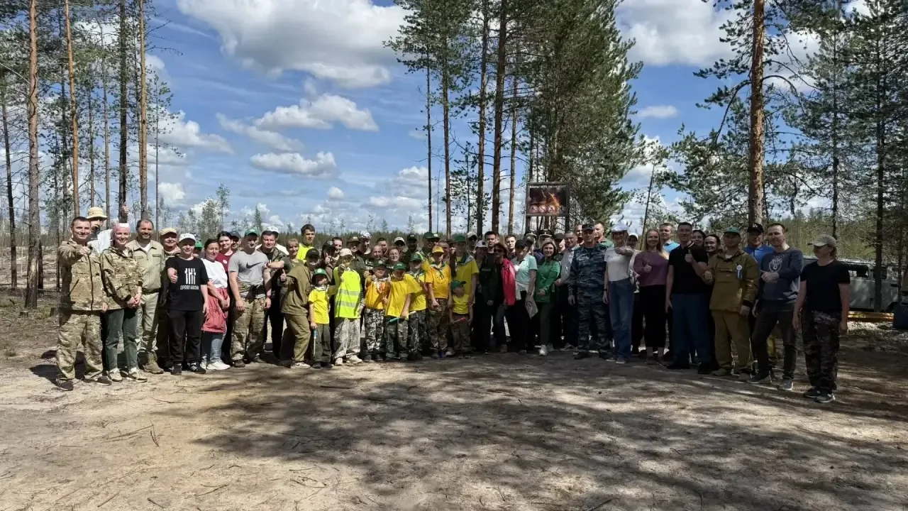 В Княжпогостском округе партийцы Единой России приняли участие в посадке деревьев в рамках междунаро
