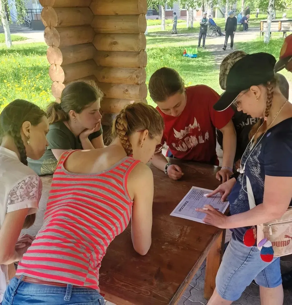 🇷🇺 В преддверии Дня России: патриотизм в каждом сердце! 🇷🇺

В Алакурттинском доме социального об