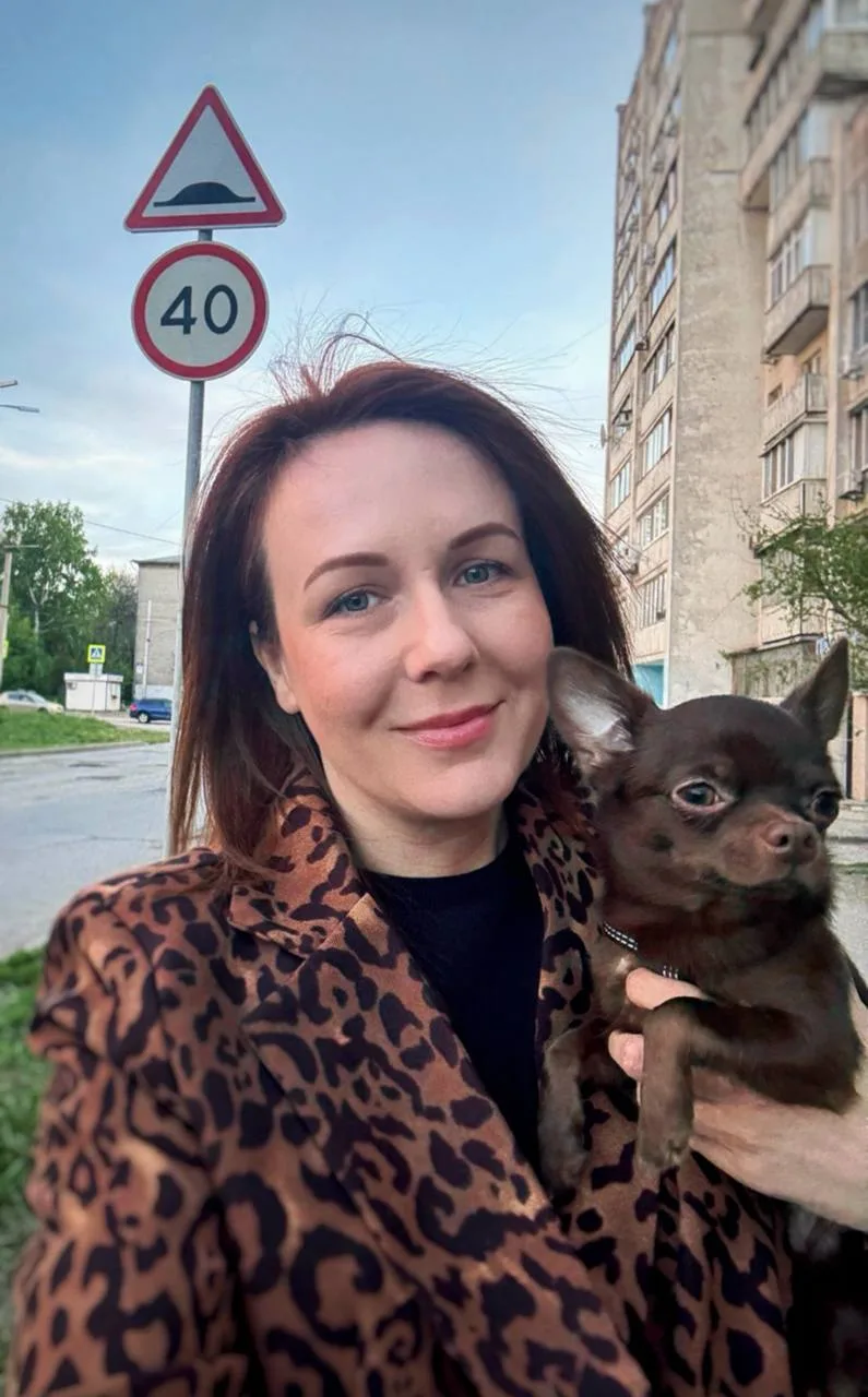 Здравствуй, возраст счастья.
Сегодня мне сорок! Я ещё привыкаю к цифре 🤣

Внутри — удивительное спо