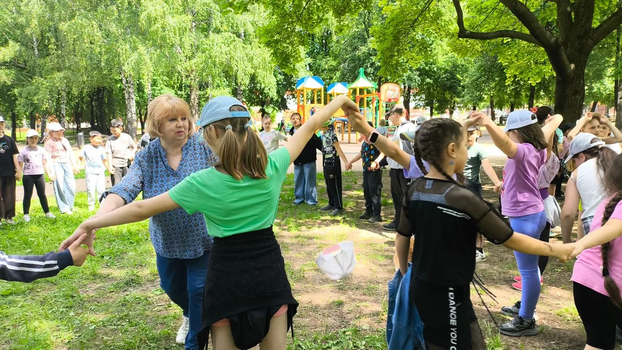 🎉✨ ВЕСЕЛЫЙ ХОРОВОД ИГР НАРОДОВ РОССИИ✨🎉  

5 июня наши воспитанники школьного лагеря приняли участ