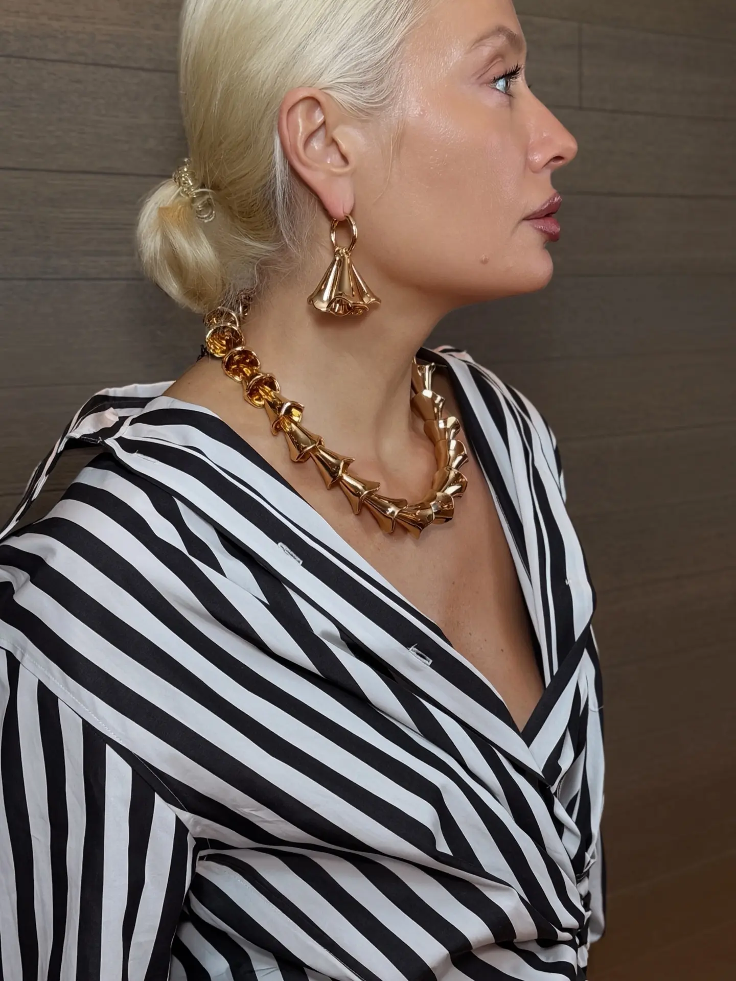 Покупайте сейчас аксессуары MaxMara со скидкой -30%, чтобы в любое время года добавлять в свои образ