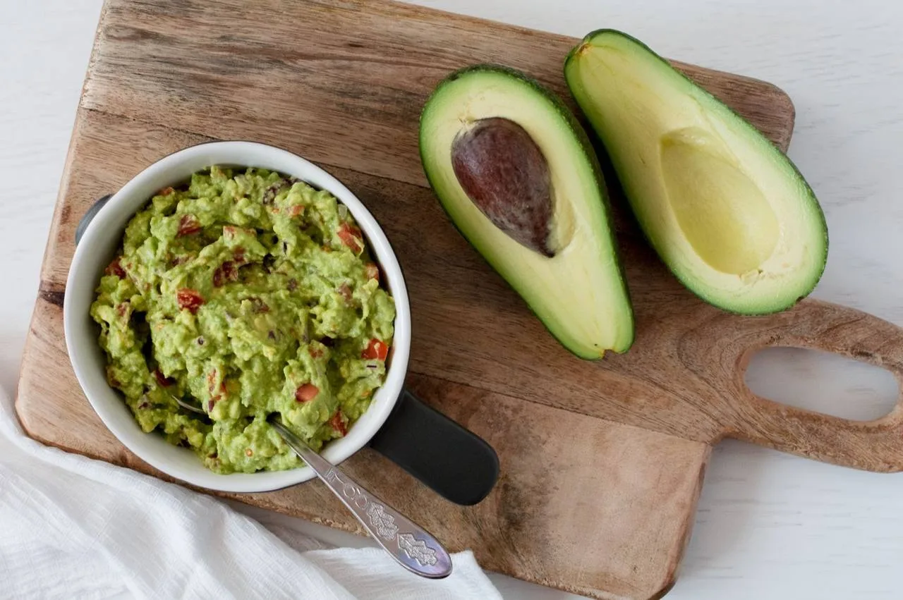 Летом хочется вкушать что-то лёгкое, сочное, непременно яркое… Как, например, это:

• Быстрое клубни
