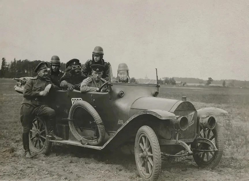 С Днём военного Автомобилиста!!

29 мая 1910 года Николай II издал указ, заложивший основы автомобил