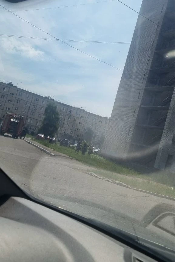 Возле держинки 12 матрас тлел
Уже приехала машина 37 части

В 10:24 был совершён звонок, в 10:37 уже