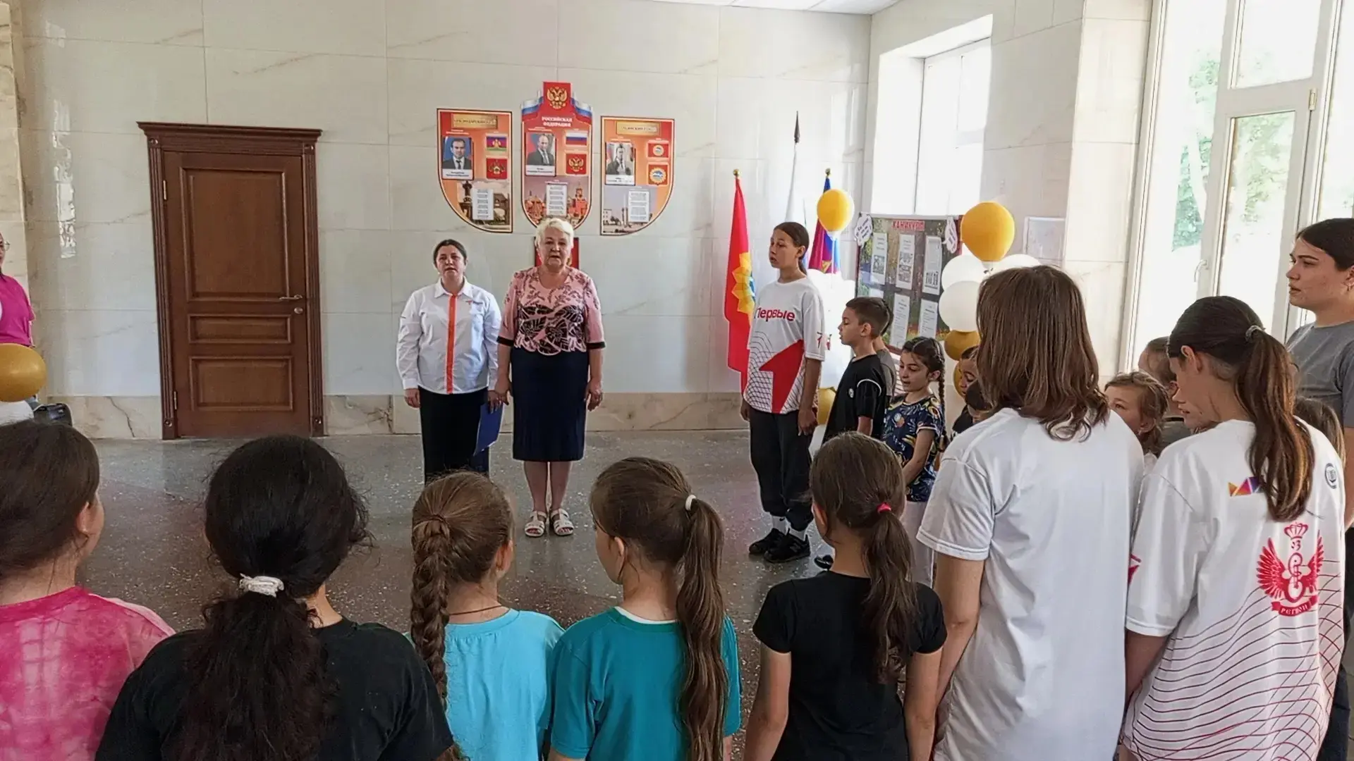 ✅Сегодня в нашем пришкольном лагере "Весёлые ребята" совместно с активистами Движения Первых в рамка