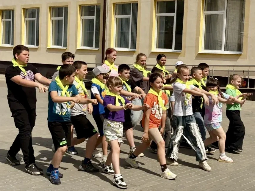🌞Яркий старт смены!

✨ Мы объявляем, что смена официально началась, и мы уже успели погрузиться в а