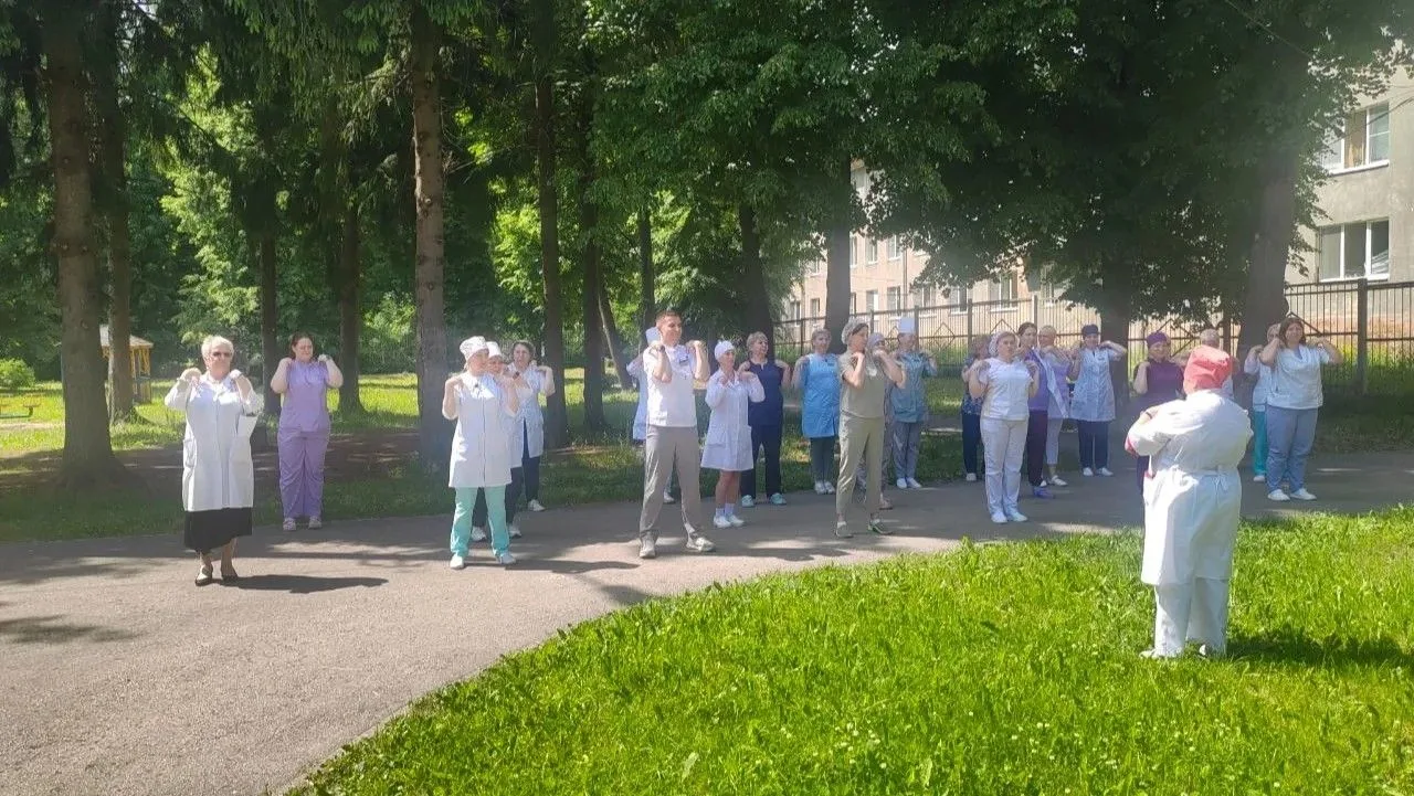 🤸‍♂️ Зарядка с пользой: сотрудники ГУЗ «ТОПТД № 1» поддержали всероссийскую инициативу! 🤸‍♀️🏃‍♀️�