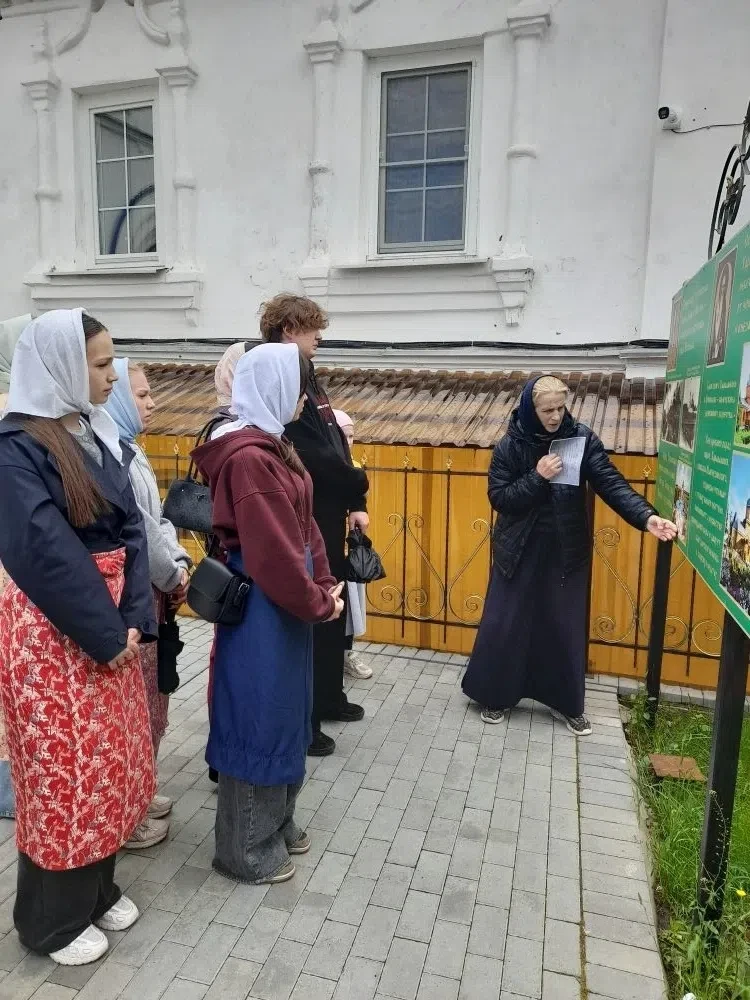 ОДИН ДЕНЬ В МОНАСТЫРЕ #одинденьвмонастыре

🪽 Учащиеся Цивильского муниципального округа   стали уча