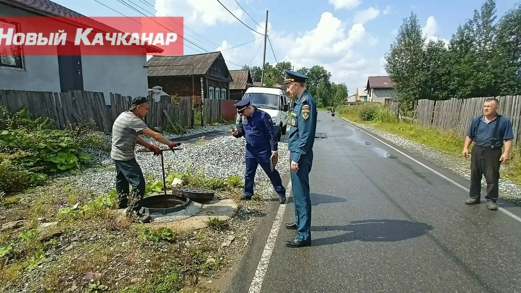 ПОЖАРНЫЕ ПРОВОДЯТ ПРОВЕРКУ ГИДРАНТОВ

Сотрудники 278 пожарно-спасательной части и прокуратуры органи