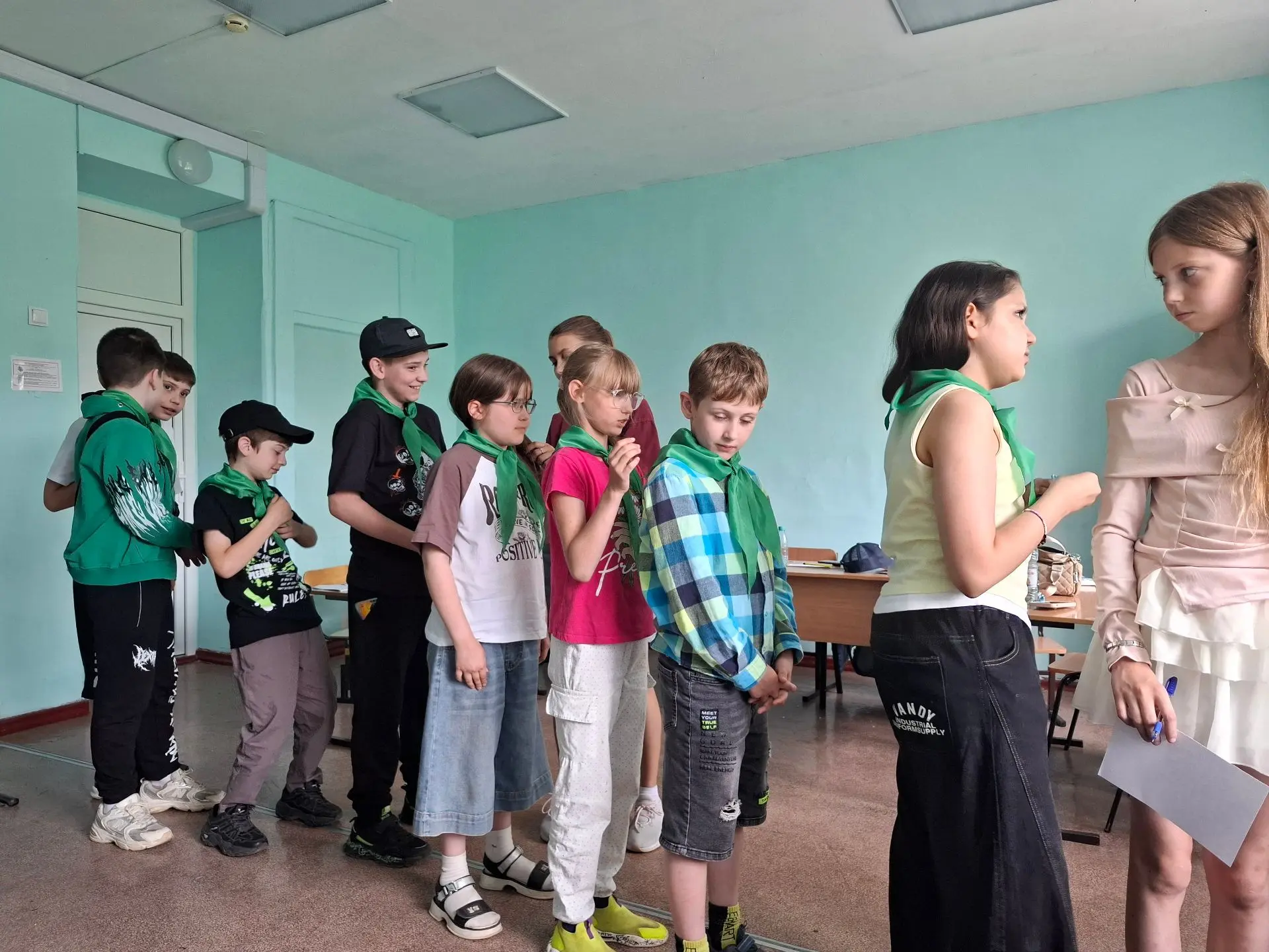 День 12. Программа "Дружба народов. Путешествие по России".

Тема дня - "Я, ты, он, она, вместе – це