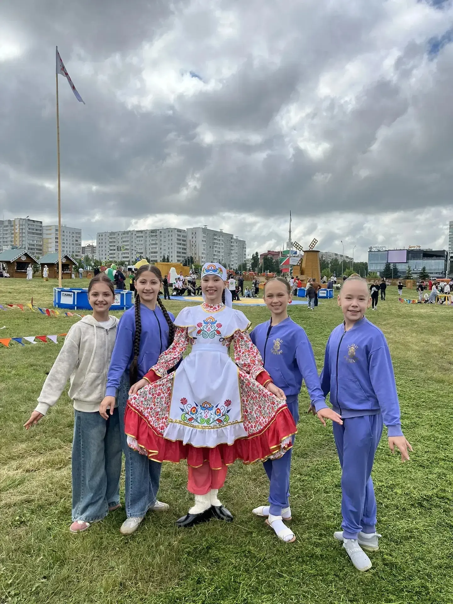 💃 Танец, улыбки и традиции: учащиеся ДШИ зажгли на Сабантуе 2026!

Яркое солнце, зажигательная музы