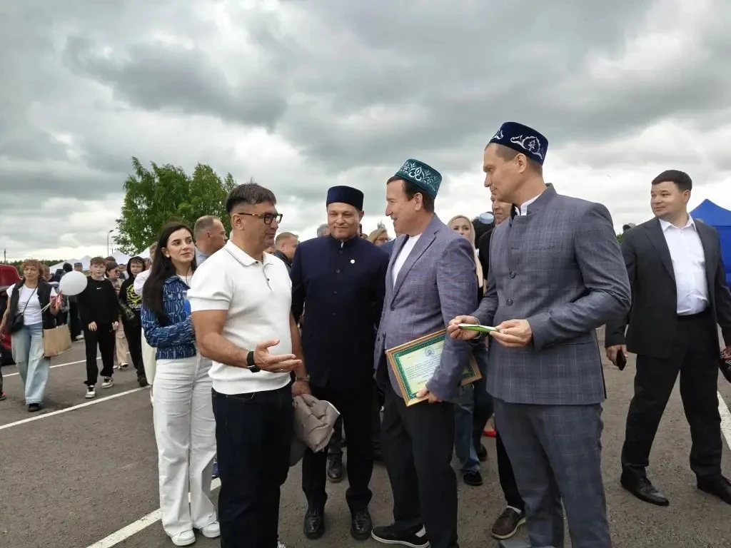 ⚡️Министр юстиции Республики Татарстан Рустем Загидуллин в числе почетных гостей посетил Сабантуй в 