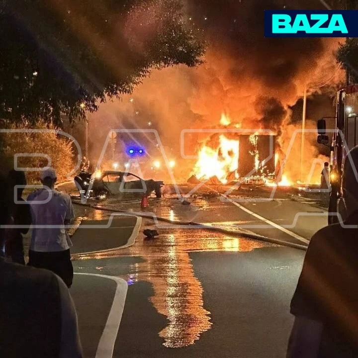 Водитель BMW погиб после столкновения с грузовиком на Калужском шоссе в Москве.

Смертельное ДТП про