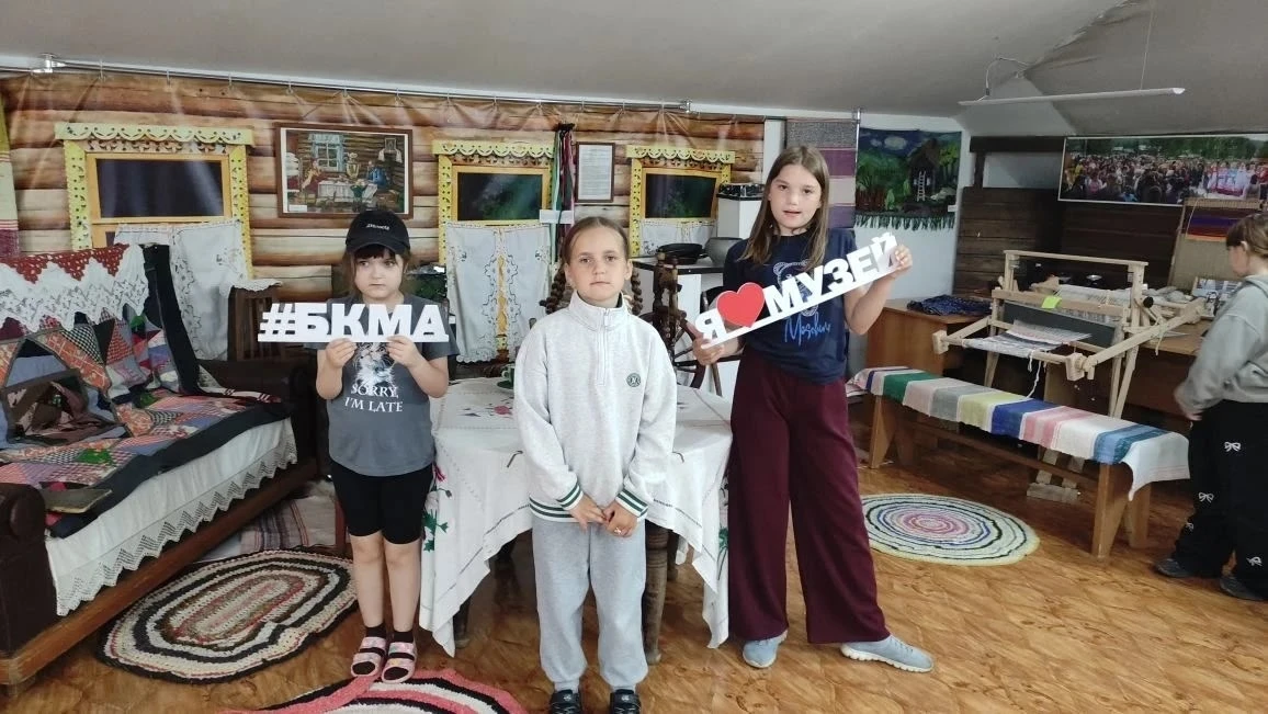 Путешествие во времени!

Сегодня для ребят из нашего пришкольного лагеря время буквально повернулось