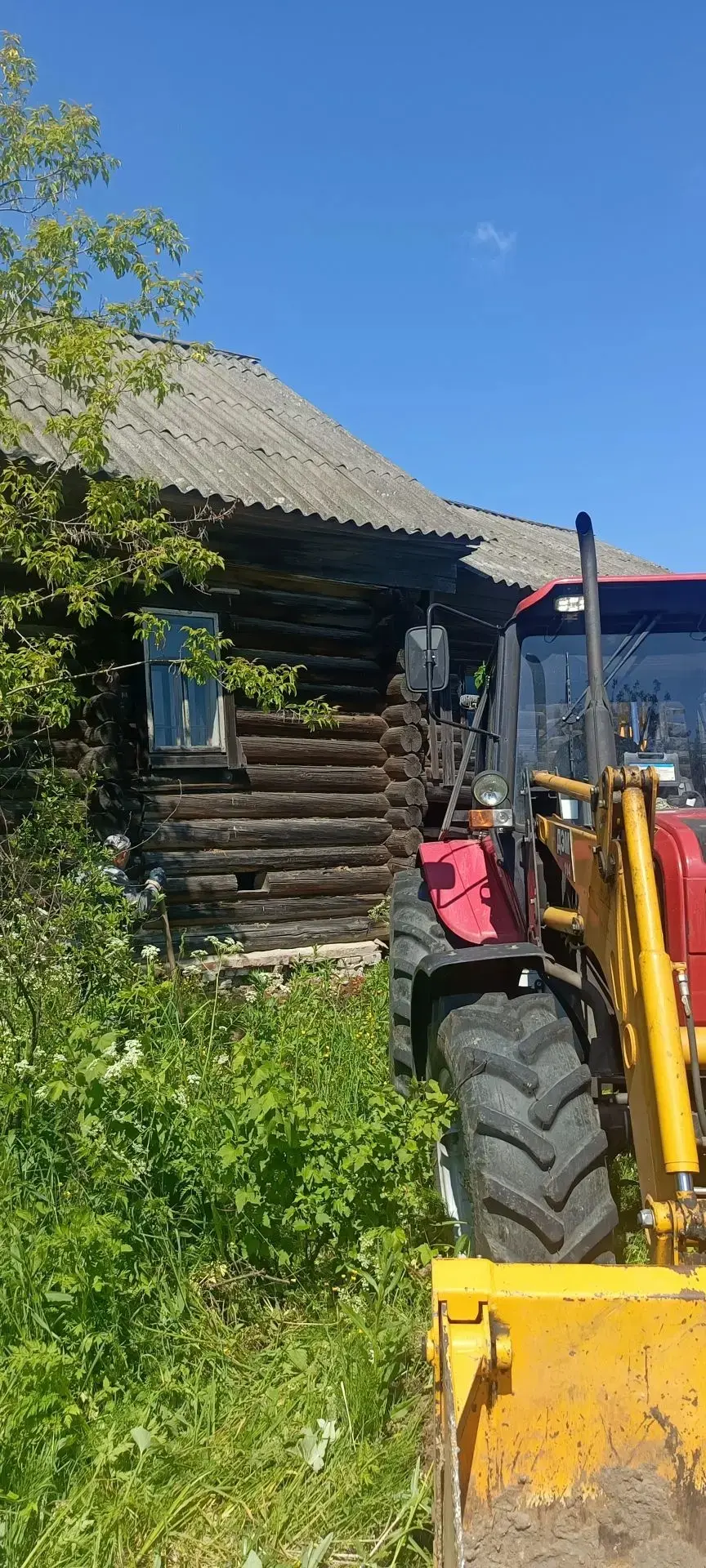 Работа по заявкам. Устранение прорыва на сетях водоснабжения д. Большая Музя.