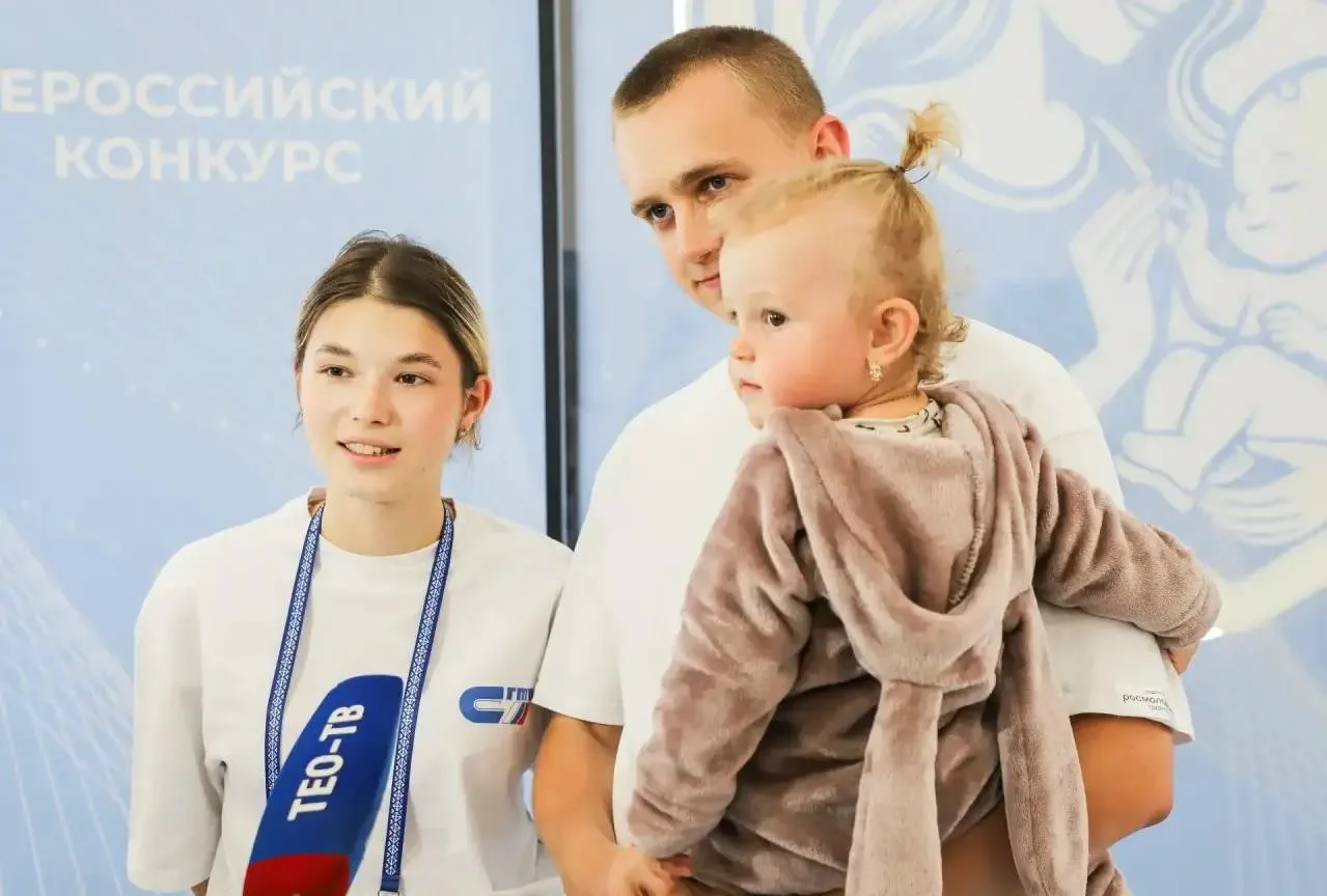 ✨Наша студенческая семья представляет Политех на федеральном уровне!

Семья Любимовых — Михаил, Ксен
