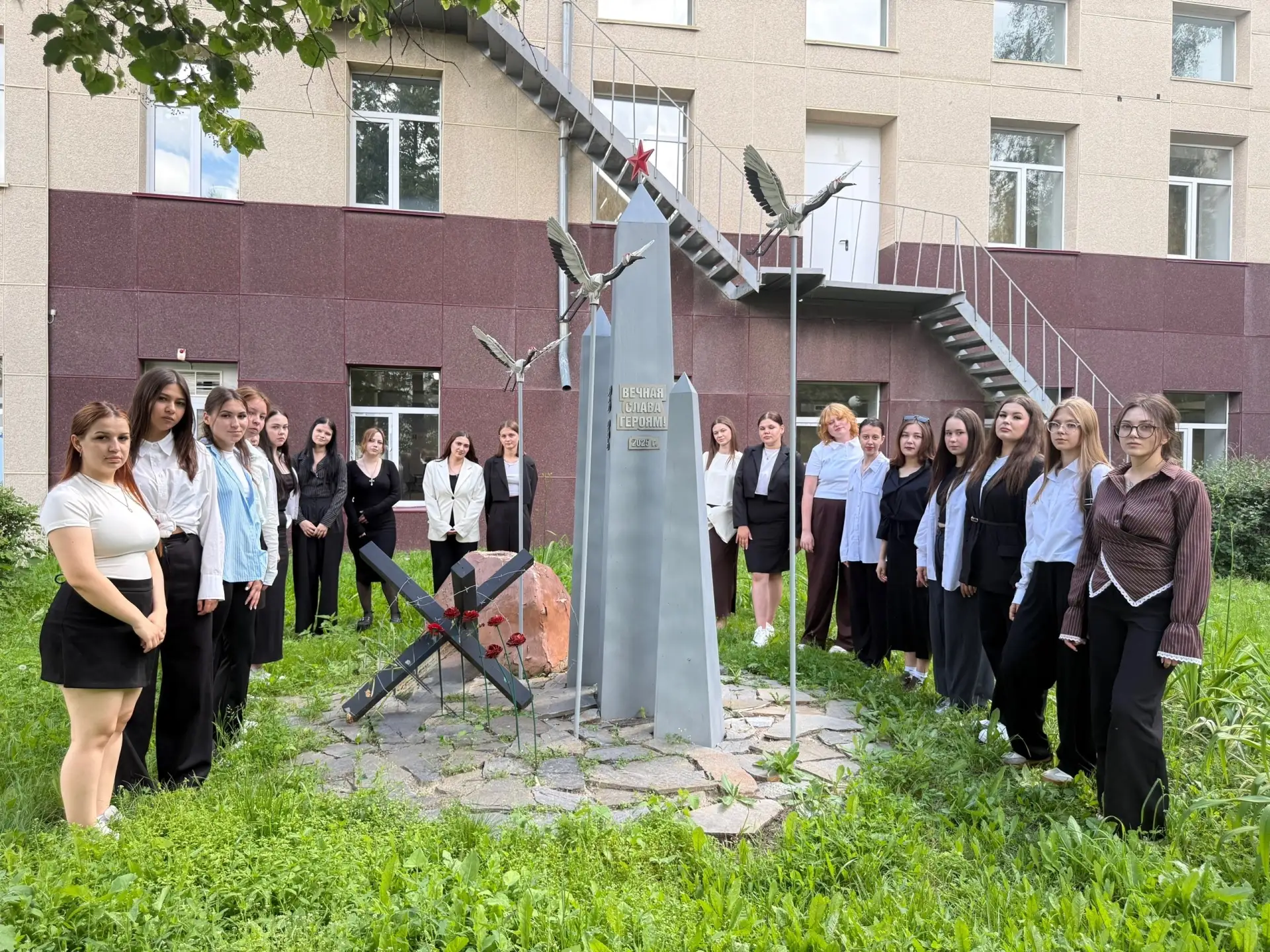 - ТКПСТ ПОМНИТ - 💬 
 
💥 В Тюменском колледже производственных и социальных технологий в преддверии
