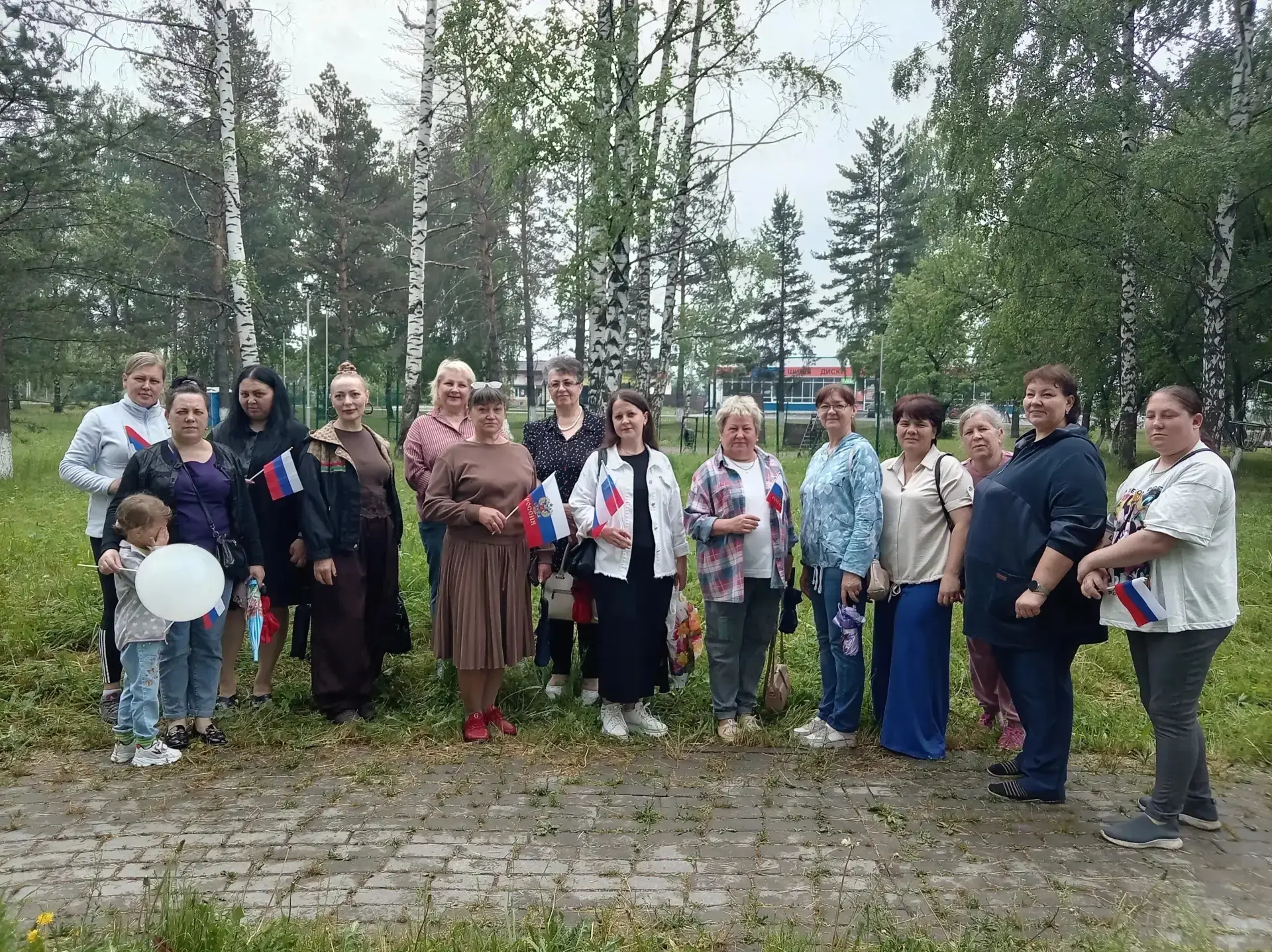 12 июня в нашей стране отмечается День России. Это праздник свободы, мира и добра. Он символизирует 