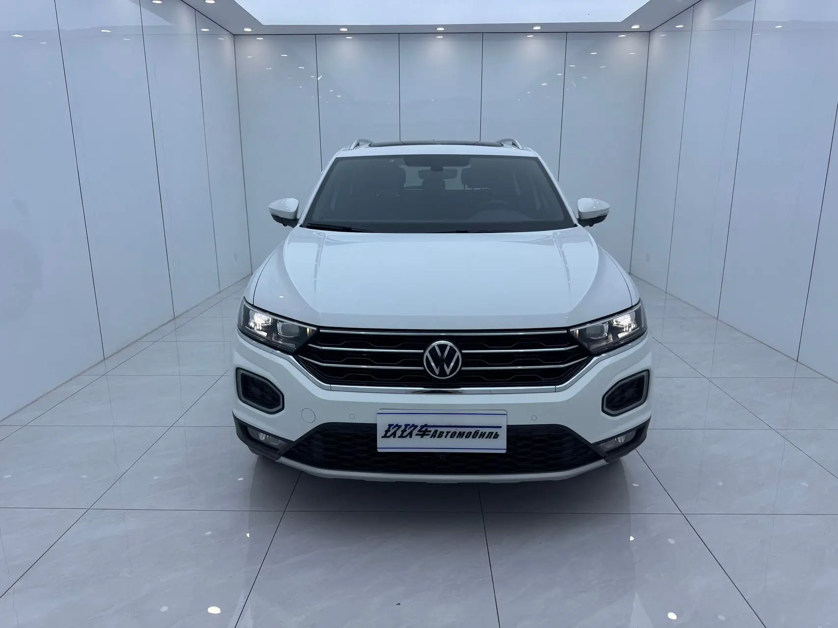 🚗Volkswagen T-Roc (Tango) 2021 facelift 
280TSI DSG four-wheel drive luxury Smart Edition
 
📌 Коро
