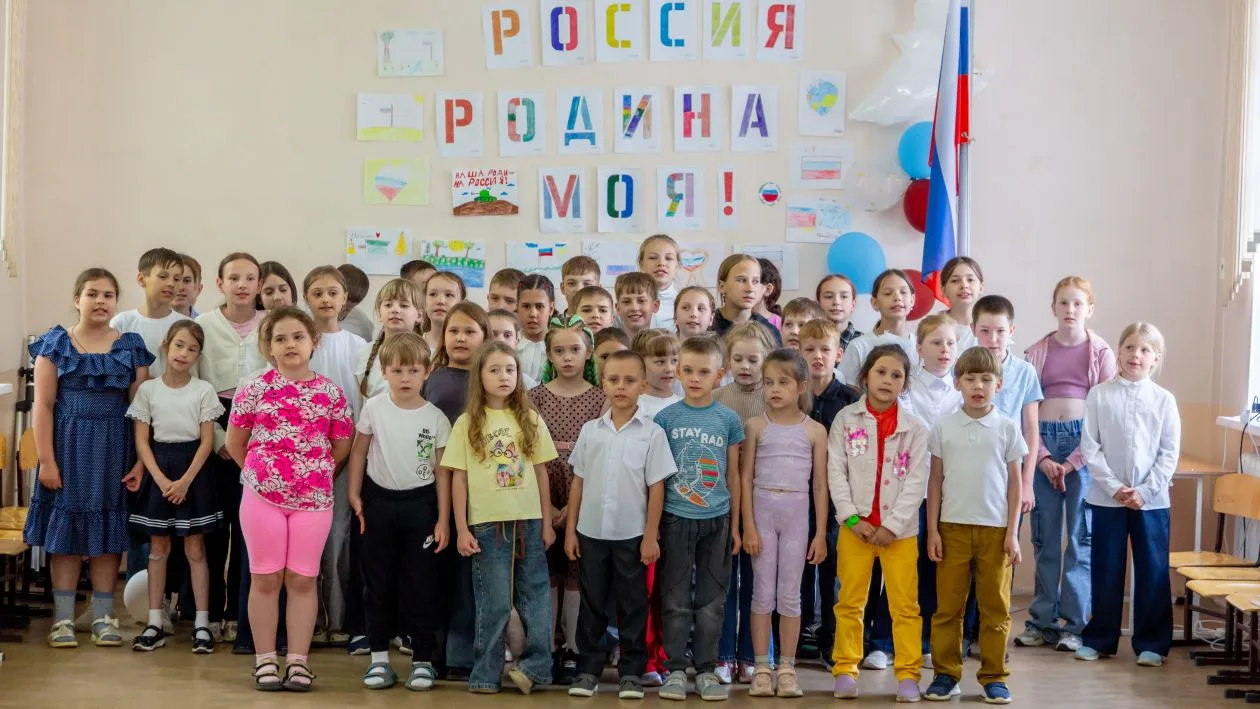 🇷🇺 Кедровый, ты видел это? 
Наш летний лагерь устроил главный патриотический концерт лета.

В приш