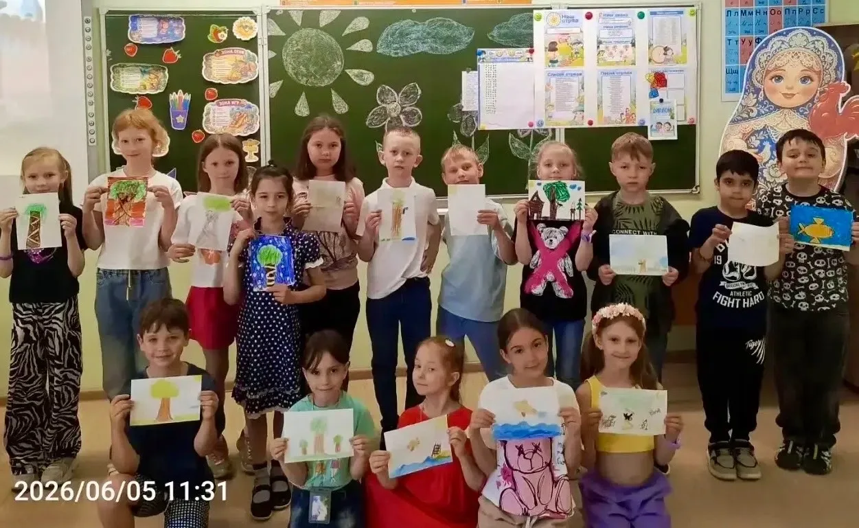 🌟 5 ИЮНЯ в МАОУ СШ №2 
 «Сказка наяву» с Пушкиным! 📚 

Сегодняшний день в пришкольном лагере «Друж
