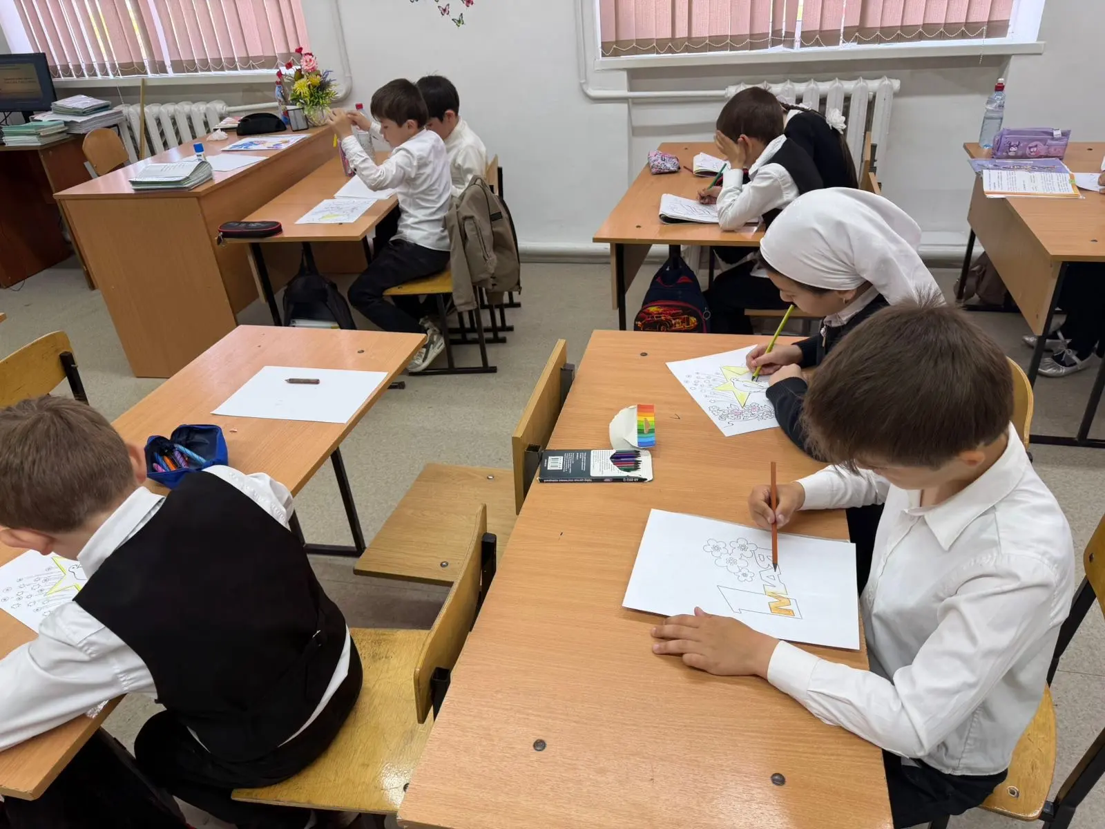 Учитель начальных классов Лилаева И.Р. провела классный час в 1 Б классе «Будь здоров».