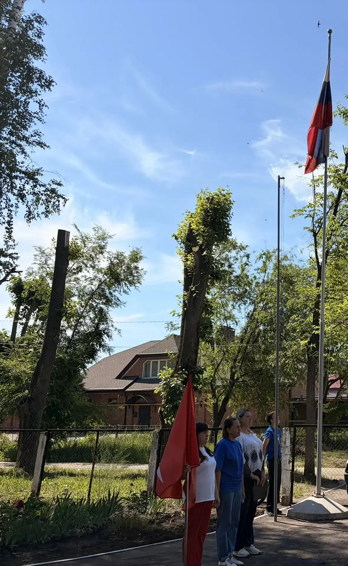 10 день — «День первых» 

Сегодня наш лагерь был в настоящем движении! 
Утро началось с невероятной 