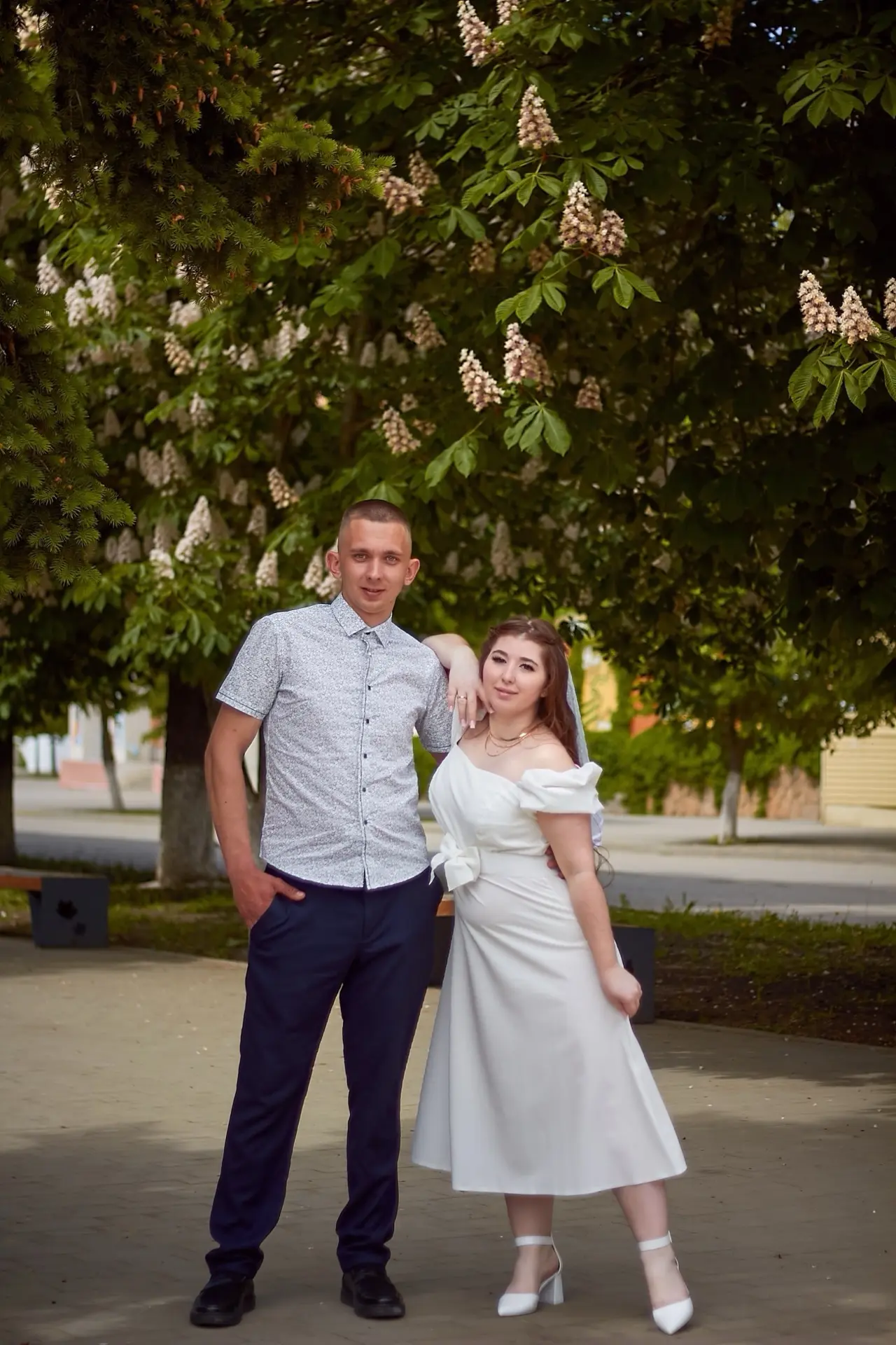 💐 Май подарил Миллеровскому району  1️⃣0️⃣ семей 👩‍❤️‍👨

Желаем всем молодоженам всегда оставатьс