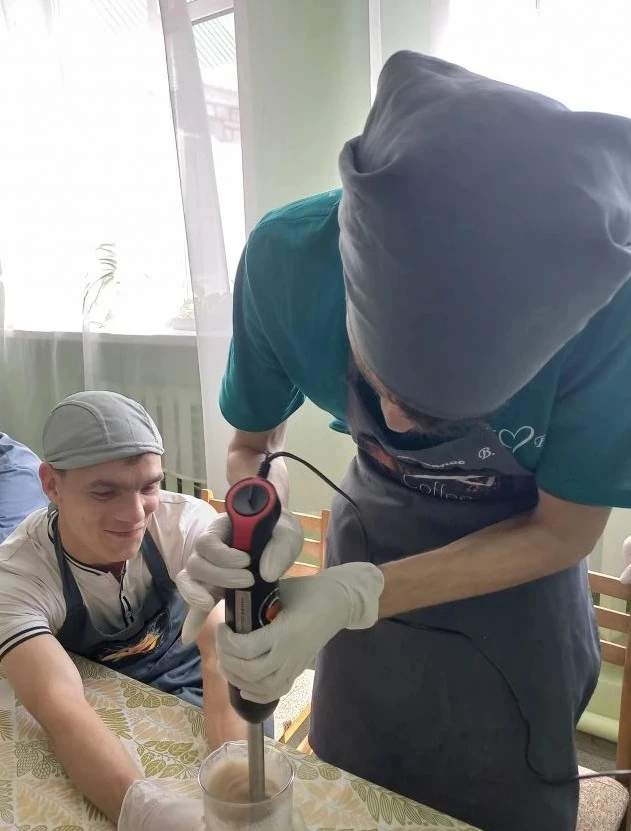 Трудно найти человека, который бы не радовался возможности полакомиться холодным десертом в жаркий л
